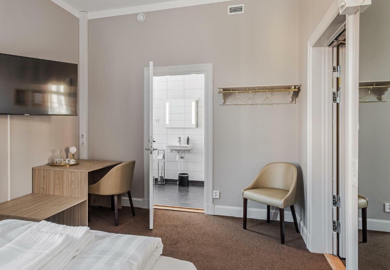 Livgrenadjaermaessen Hotell-Fest-Konferens Лінчепінг Екстер'єр фото