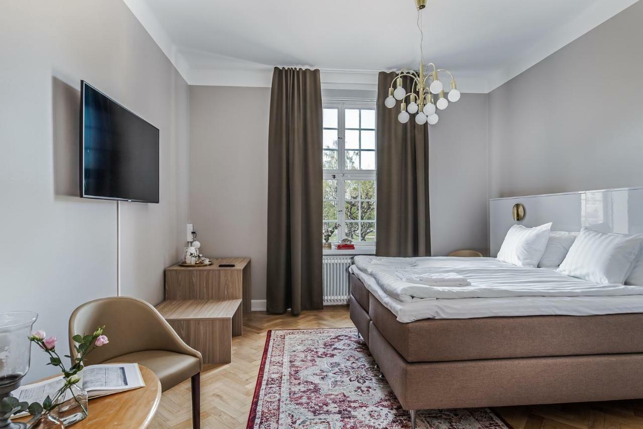 Livgrenadjaermaessen Hotell-Fest-Konferens Лінчепінг Екстер'єр фото